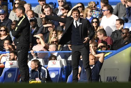 Britain Soccer Football - Chelsea v Crystal Palace - Premier League - Stamford Bridge - 1/4/17 Chelsea manager Antonio Conte Action Images via Reuters / Tony O'Brien Livepic