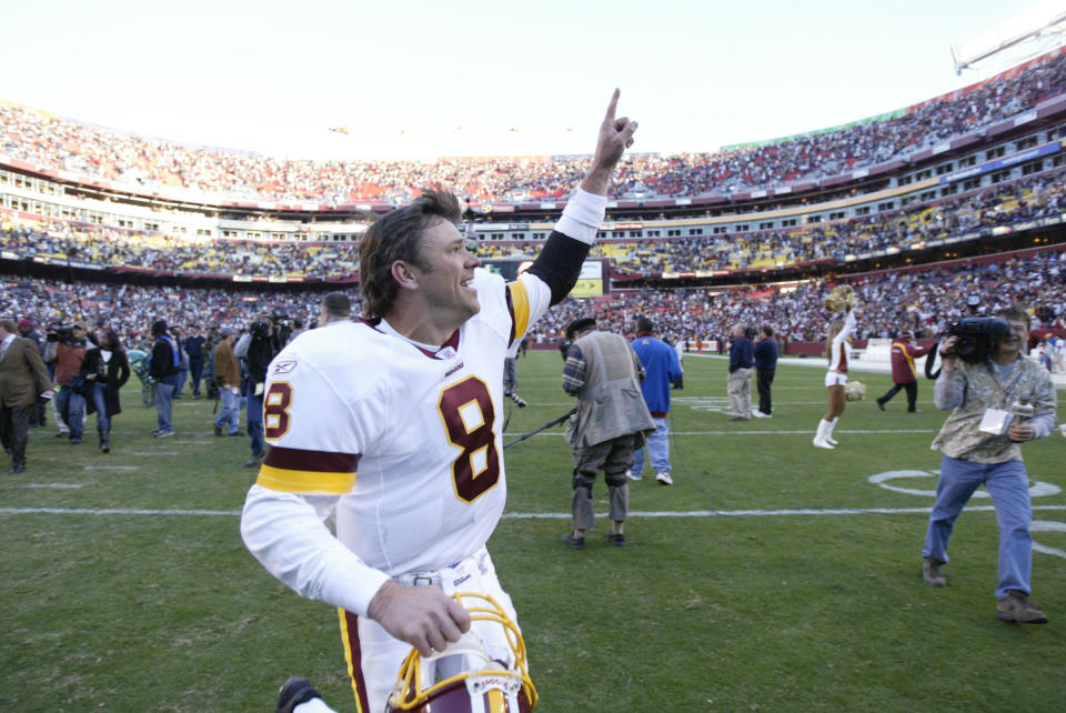 Washington Redskins quarterback (8) Mark Brunell. Mandatory Credit: James Lang-USA TODAY Sports Copyright © James Lang