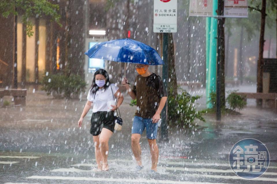 今豪雨特報雖已解除，但一些地區仍要注意局部大雨的發生機率。（本刊資料照）