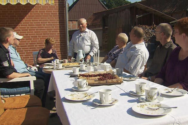 Persönliches beim Pflaumenkuchen (Bild:RTL)