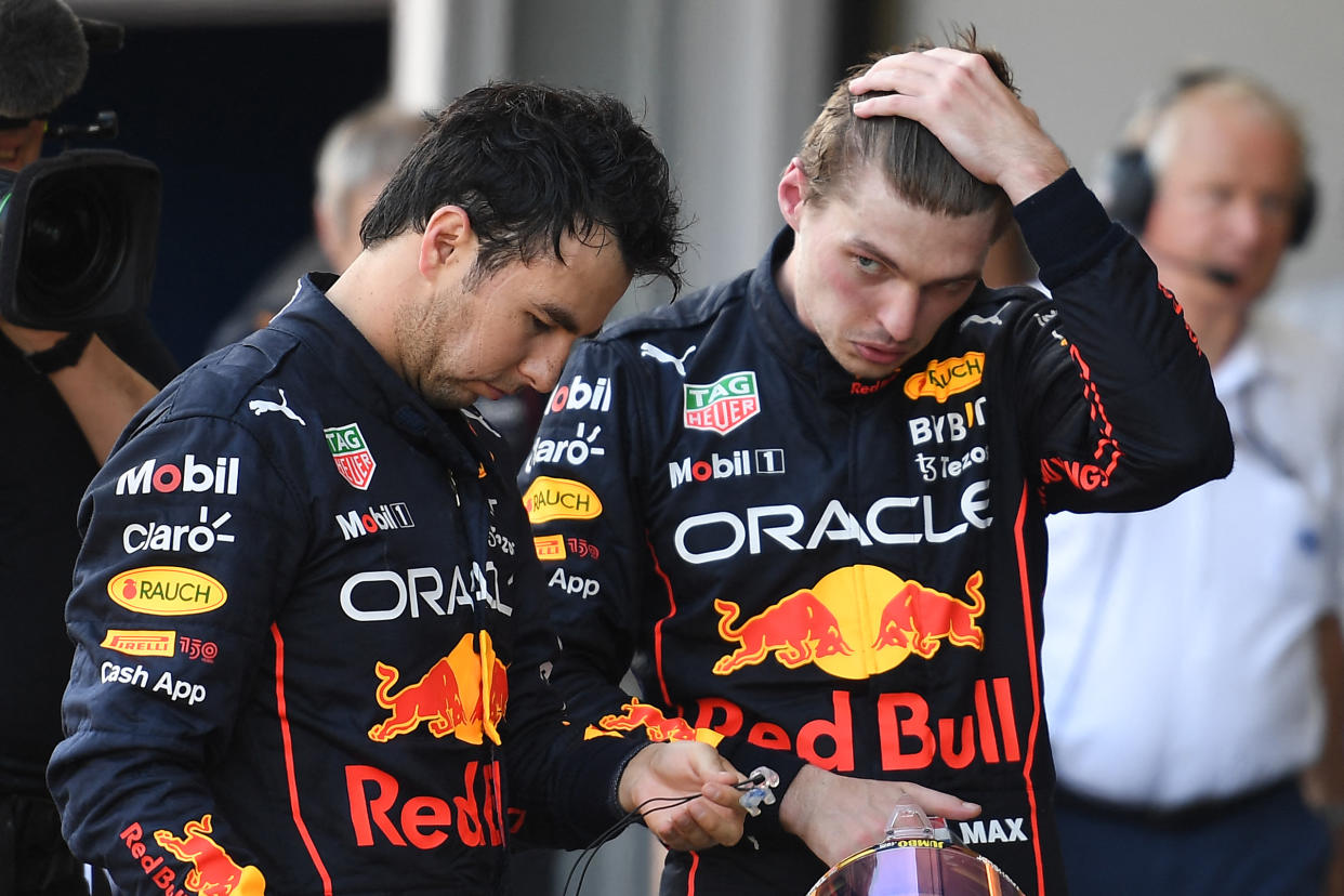  Max Verstappen celebra junto a Sergio Perez (NATALIA KOLESNIKOVA/AFP via Getty Images)