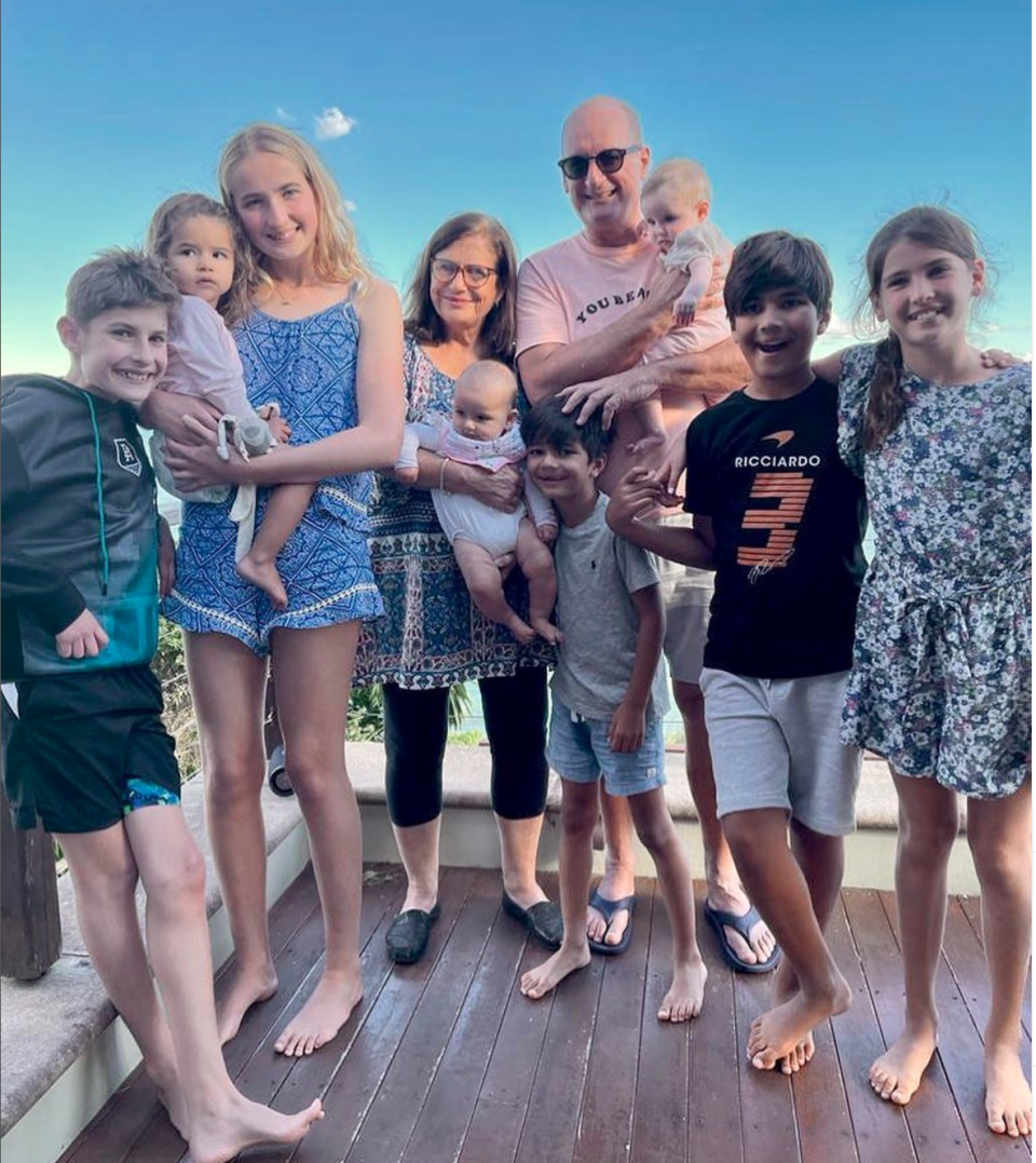 david Kochie koch and his wife Libby with their eight grandkids 