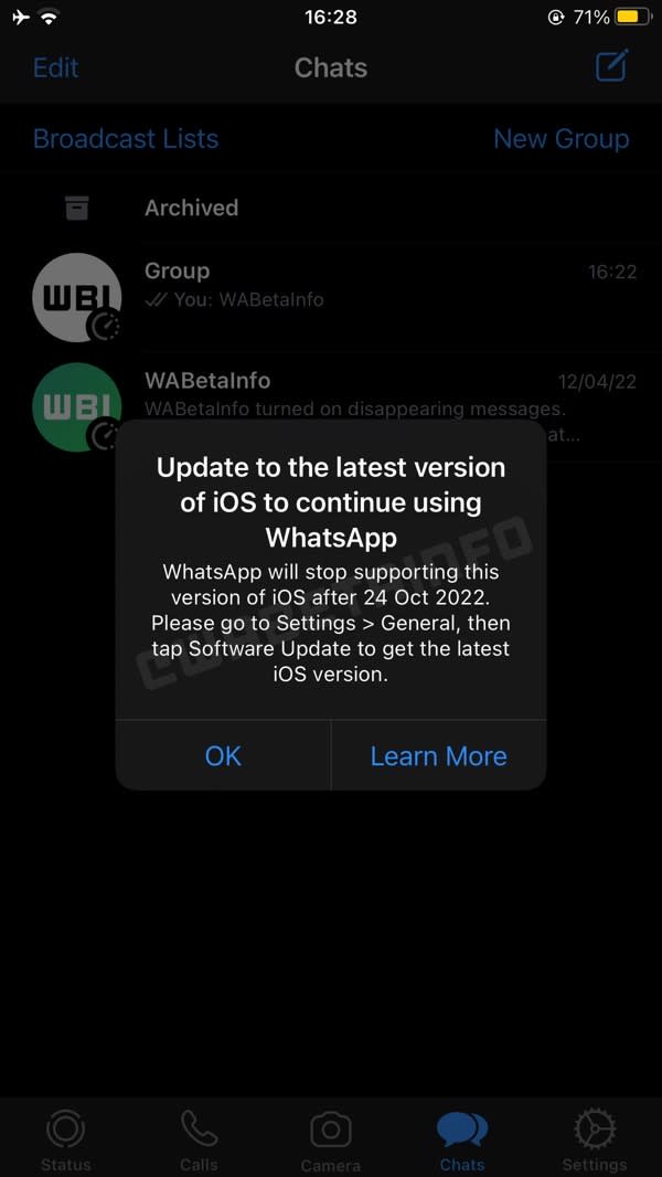 WhatsApp notification warning iPhone users the app won't support their version of iOS.