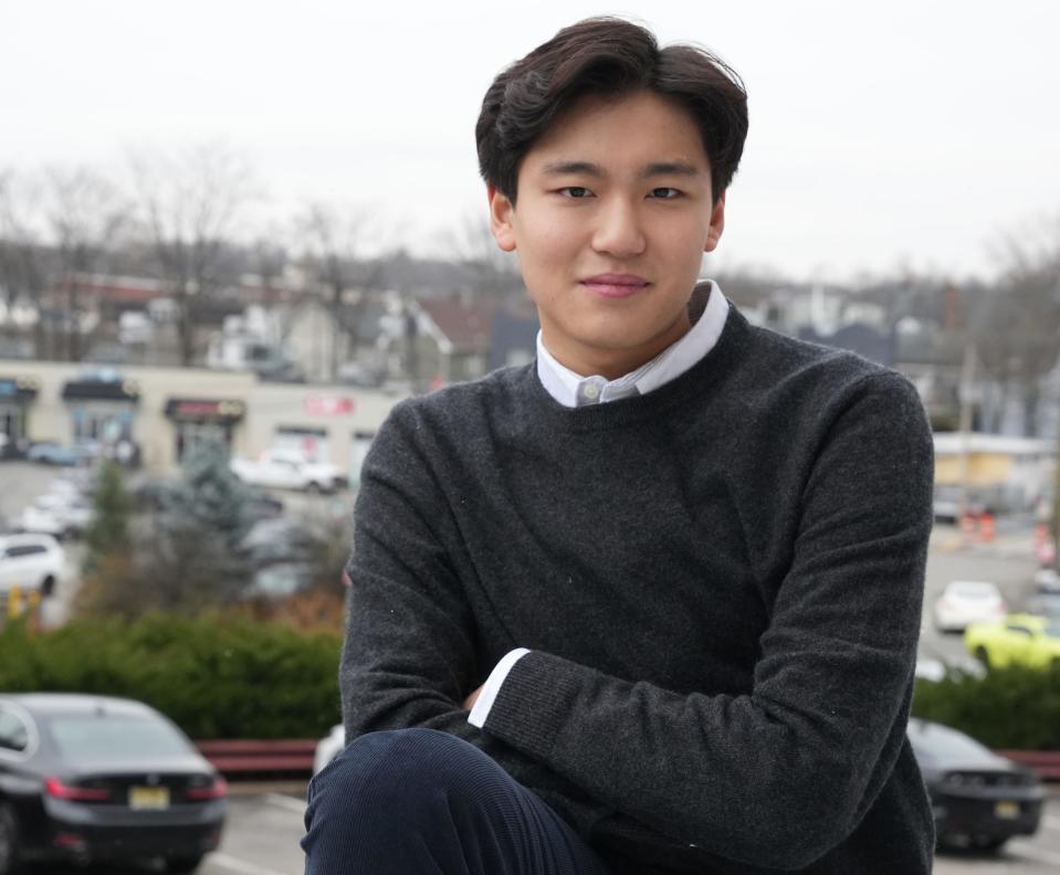 Morristown, NJ -- December 7, 2023 -- Delbarton School student Nicholas Yoo helped create the Historia Project to spotlight scientists who are little-known or are from underserved communities.