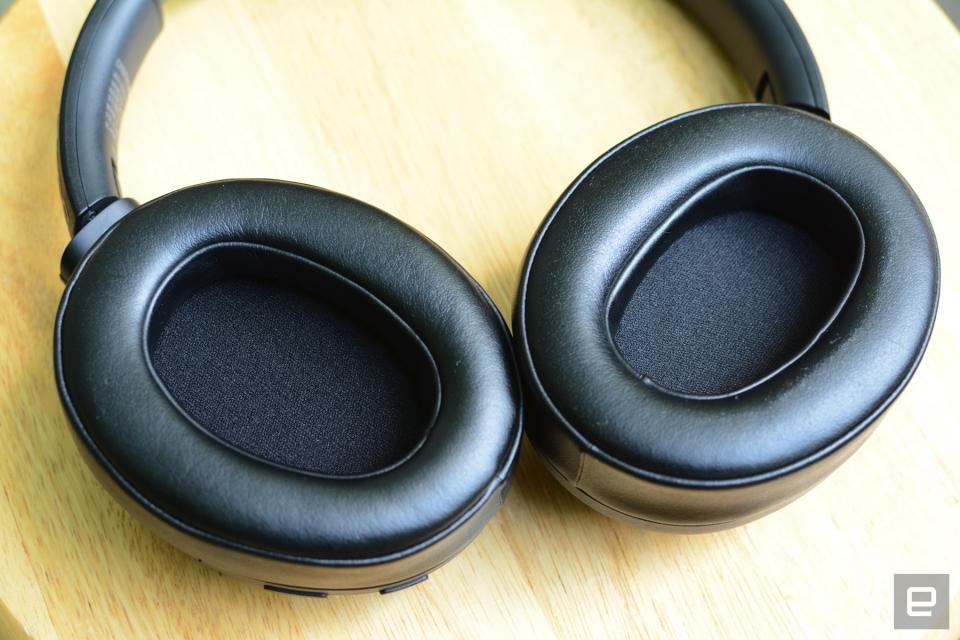 Sony's WH-XB900N offer more bass for less money than the WH-1000XM3, but the pricier headphones are the better option for most people. 