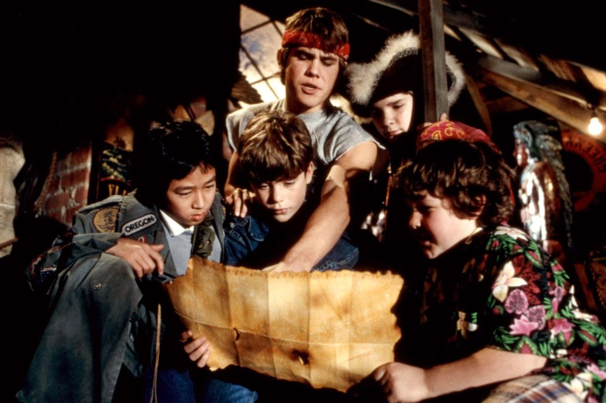 Ke Huy Quan, Sean Astin, Josh Brolin, Corey Feldman, Jeff Cohen, 