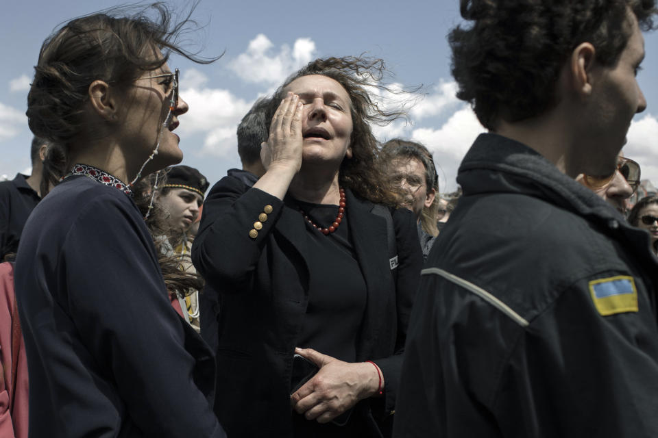 La nieve cubre Kiev el Domingo de Ramos ortodoxo en Ucrania, el 17 de abril de 2022. (Lynsey Addario/The New York Times)