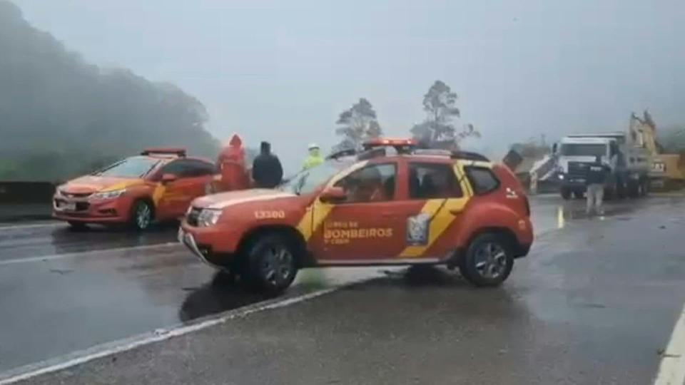 Les secours brésiliens, dans l'État de Santa Catarina, où les pluies ont provoqué d'importantes inondations - Santa Catarina Fire Department / AFP