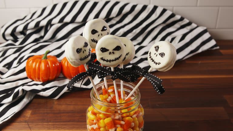 <p>A scary good treat.</p><p>Get the <a href="https://www.delish.com/uk/cooking/recipes/a33978964/jack-skellington-oreo-pops-recipe/" rel="nofollow noopener" target="_blank" data-ylk="slk:Jack Skellington Oreo Pops;elm:context_link;itc:0;sec:content-canvas" class="link ">Jack Skellington Oreo Pops</a> recipe.</p>