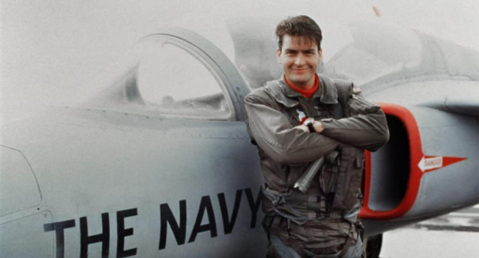 Charlie Sheen as Topper Harley in a still from Hot Shots! (20th Century Fox)