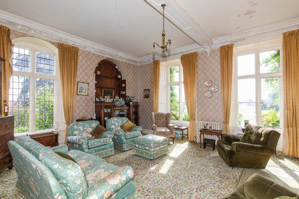 The drawing room inside Elmestree House Estate