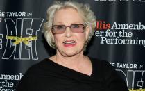 Zur ganz großen Film-Karriere reichte es zwar bei Sharon Gless nie, in TV-Serien wie in "Queer as Folk" und "Burn Notice" spielte sie aber immer wieder größere Rollen. Und spätestens seit ihrer Darstellung einer alternden Lesbe im Kinofilm "Hannah Free" (2009) gilt sie als Ikone der LGBT-Community. (Bild: Rodin Eckenroth/Getty Images)