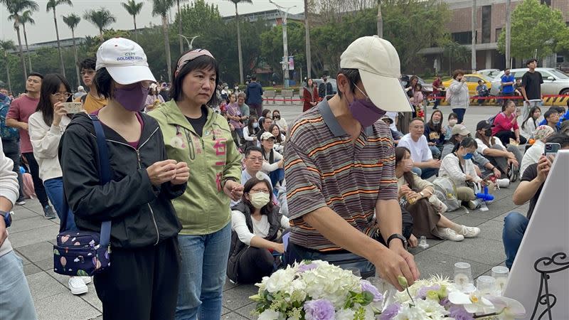 新北國三生割頸案受害生明滿「百日」，父親今晚發聲明，盼盡速修法還兒子公道。（圖／石一佑提供）