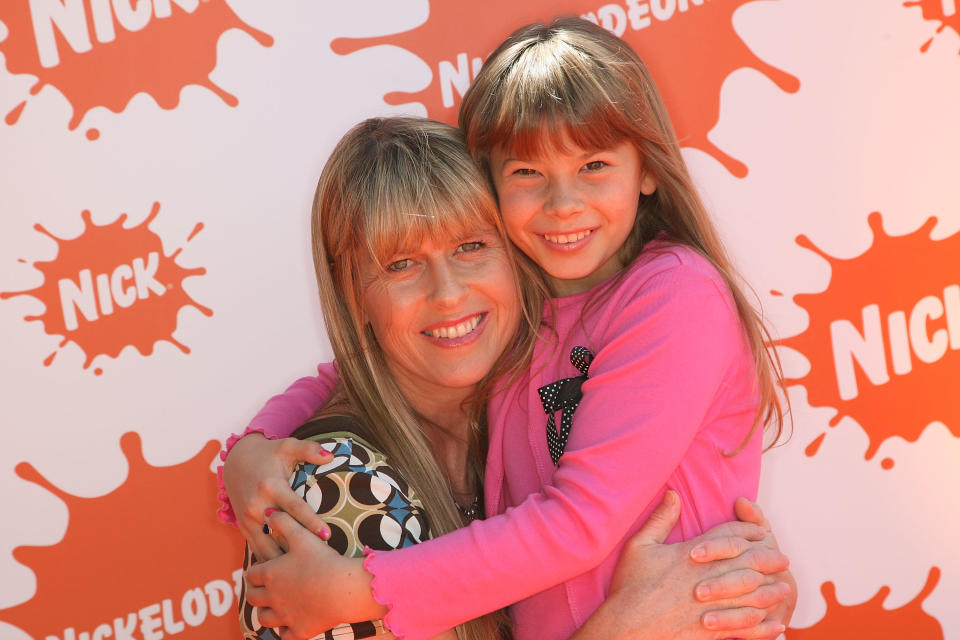 MELBOURNE, AUSTRALIA - OCTOBER 11:  TV personality and conservationists Bindi and Terri Irwin arrive at the Nickelodeon Australian Kids' Choice Awards 2008 at the Hisense Arena on October 11, 2008 in Melbourne, Australia. This year's event, now in its sixth year, was held in Melbourne for the first time in its history.  (Photo by Kristian Dowling/Getty Images)