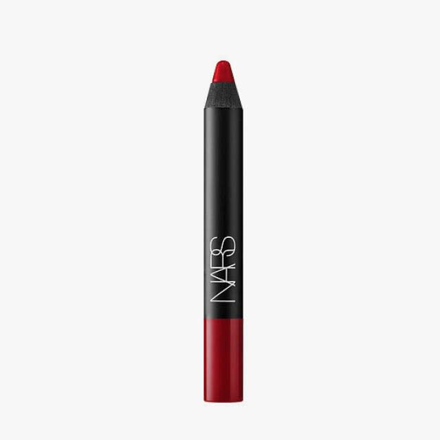 NARS Cosmetics Velvet Matte Lip Pencil in Cruella, $27
Buy it now