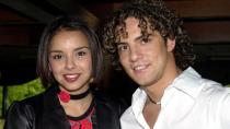 <p>Sin duda, la historia de amor más famosa surgida en ‘OT’ fue la de David Bisbal y Chenoa. Imposible olvidar su interpretación del tema ‘Escondidos’. Claro que el final de su romance fue un auténtico drama, con la mallorquina llorando desconsoladamente y en chándal delante de la prensa después de que él hubiera anunciado la ruptura. Aún hoy sigue dando que hablar el tema. (Foto: Gtres). </p>