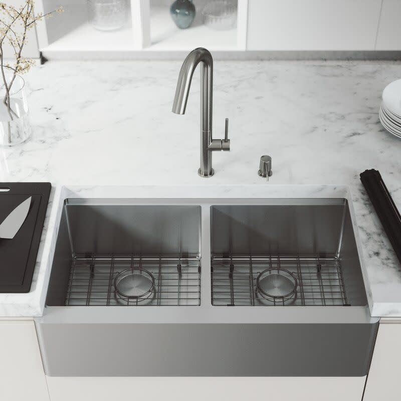 5) Oxford Kitchen Sink