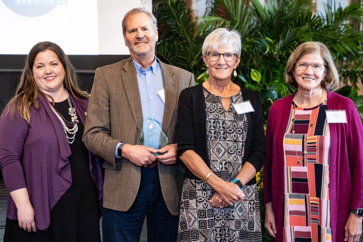 From left to right are Rev. Julie Songer Belman, 2022 Marlow Award Recipient Dr. Steven Crane, Dottie Kinlaw and Valorie Songer.