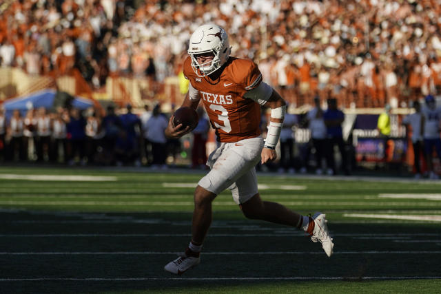 No. 4 Texas vs. Wyoming final score: Big fourth quarter blows open