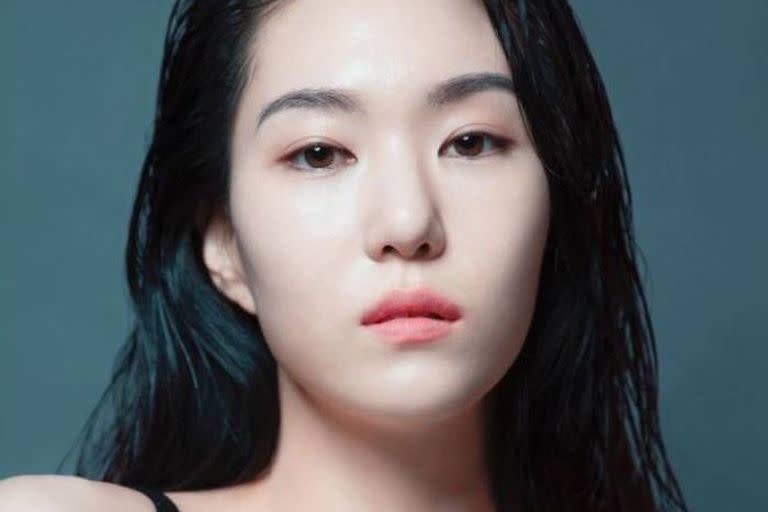 Park Soon Ryun era modelo y actriz, y se había destacado en comedias musicales antes de llegar a una serie, Snowdrop, que le dio fama mundial