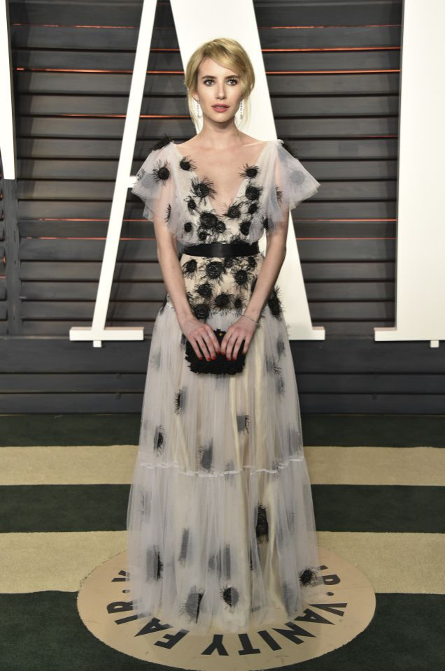 Emma Roberts splendide à la Vanity Fair Oscar Party