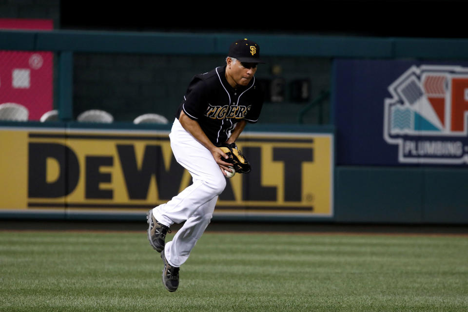 <p>Rep. Tony Cardenas (D-CA) makes a catch during the Congressional Baseball Game at Nationals Park in Washington, June 15, 2017. (Photo: Joshua Roberts/Reuters) </p>