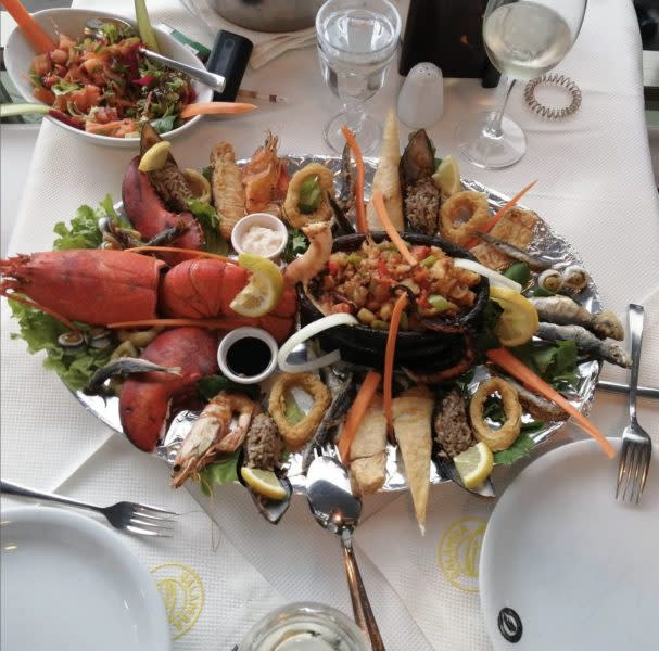 turkey food - seafood platter