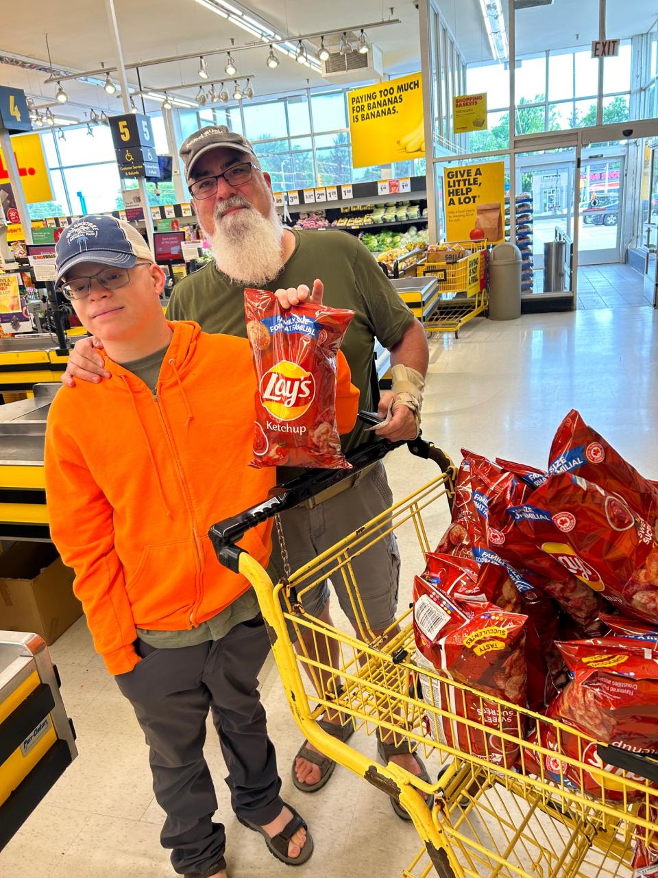 Virginia father and son travel to Niagara Falls to buy ketchup chips in bulk via Facebook/ @jimsnofrills