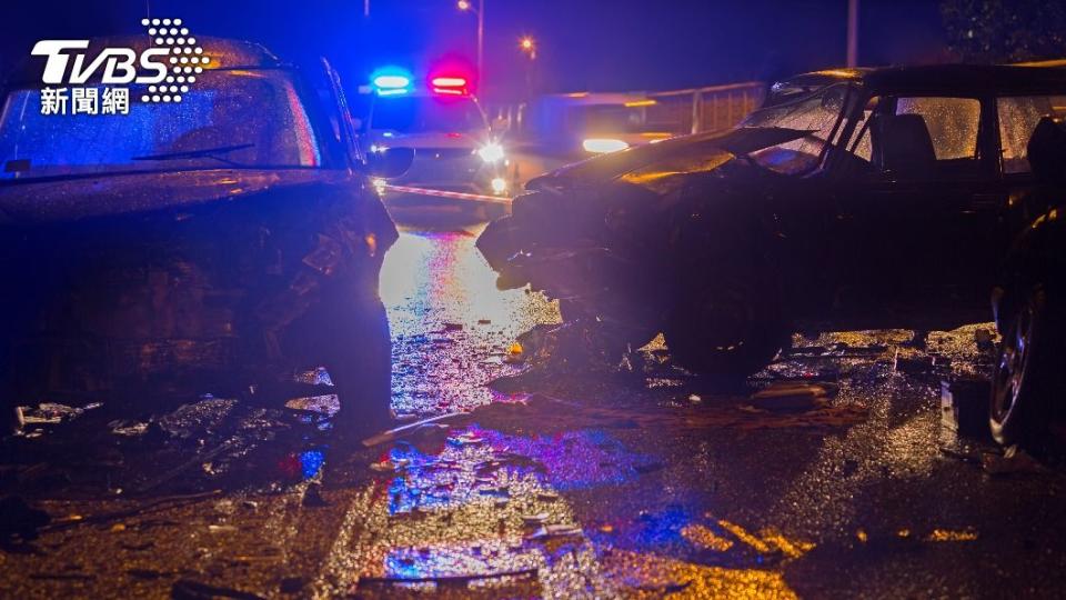 澳洲4名員警處理車禍卻不慎遭撞死。（示意圖／shutterstock 達志影像）