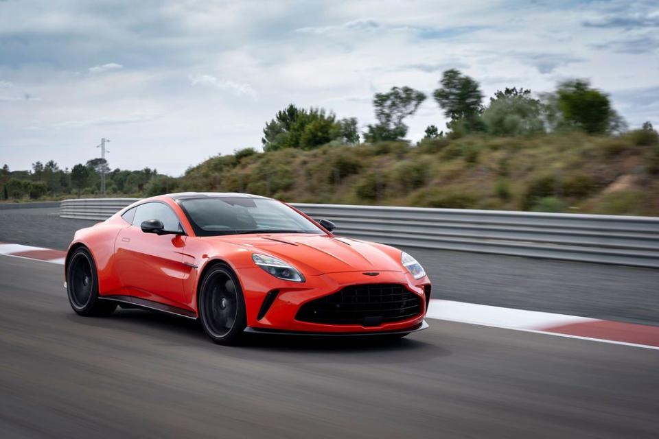 2025 aston martin vantage