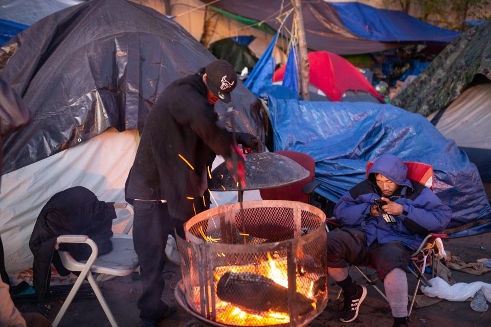 A photo from October 2018 shows a large encampment of nearly 200 homeless people in Minneapolis, Minnesota. (Photo: KEREM YUCEL via Getty Images)