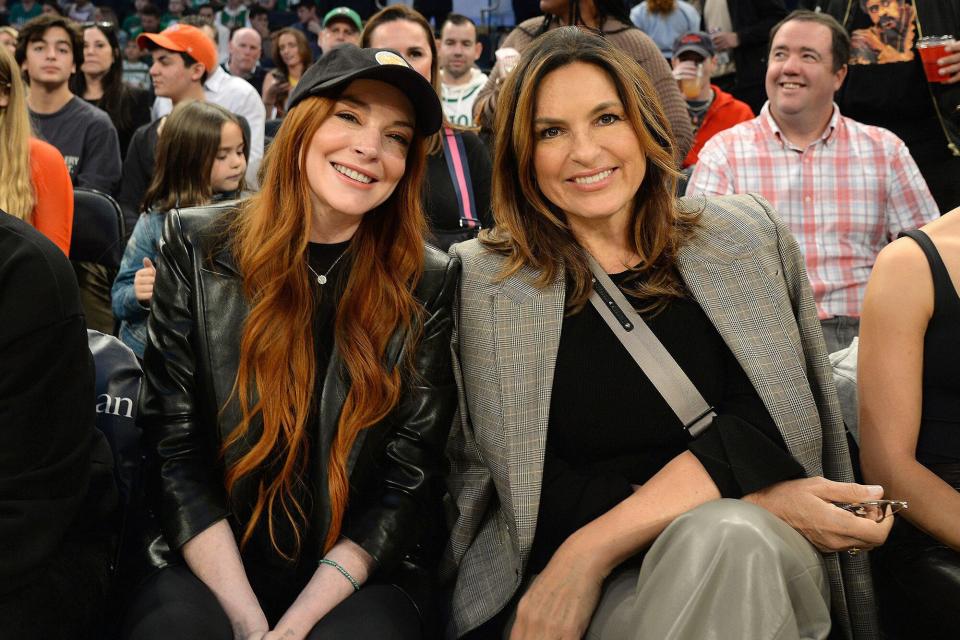 Lindsay Lohan and Husband Bader Shammas Smile as They Sit Courtside at New  York Knicks Game