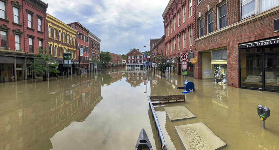 El centro de Montpelier, Vermont, inundado el martes 11 de julio de 2023. (Bryan Pfeiffer via AP)