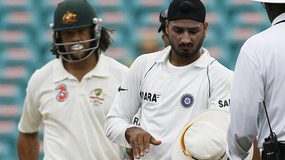 Andrew Symonds and Harbhajan Singh in 2008. (PRAKASH SINGH/AFP/Getty Images)