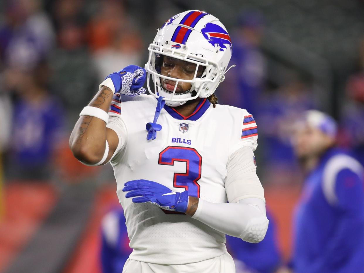 Buffalo Bills safety Damar Hamlin (3) warms up prior to the game against the Buffalo Bills and the Cincinnati Bengals on January 2, 2023, at Paycor Stadium in Cincinnati, OH.