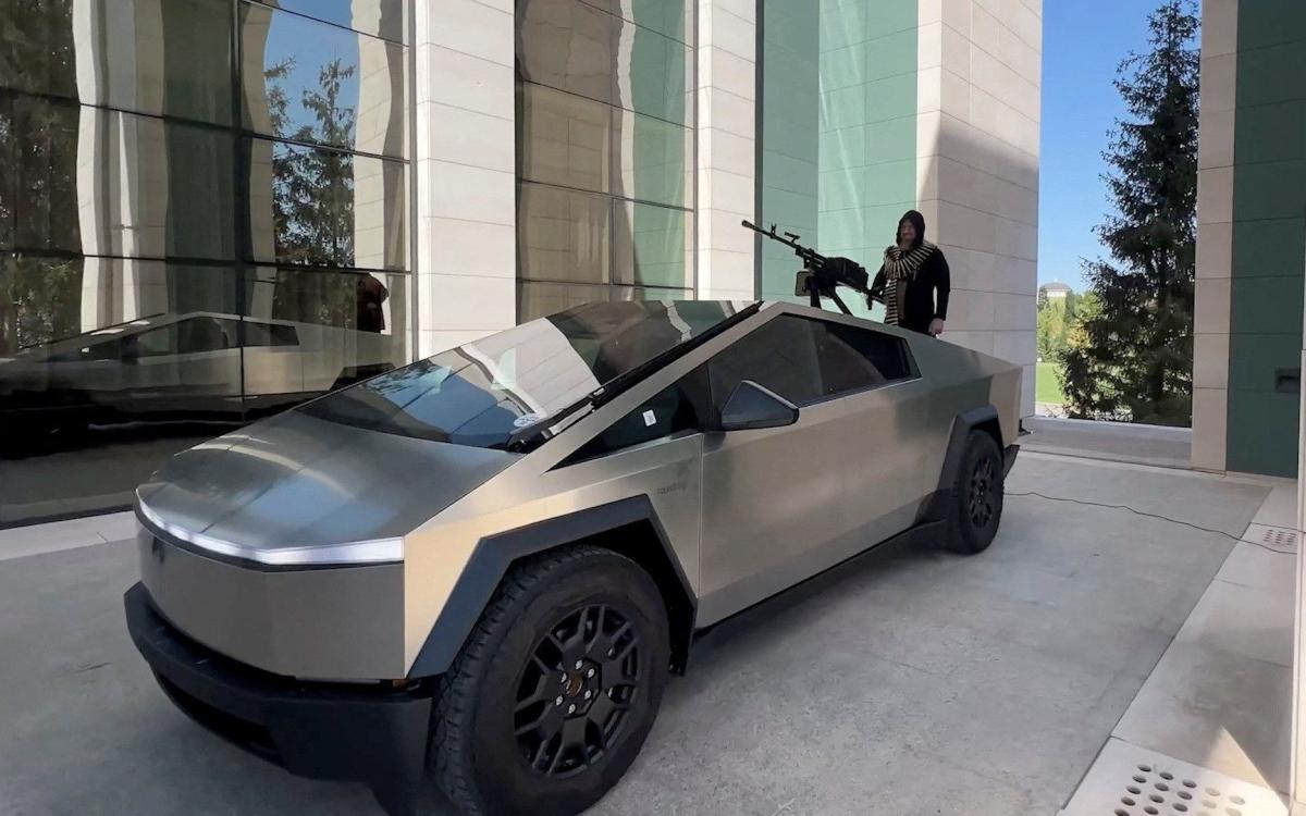 Russian President Kadyrov equips Tesla truck with machine gun