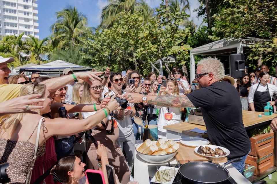 Guy Fieri with fans at last year’s FoodieCon at the South Beach Wine & Food Festival. Traditional chefs are generally eager to meet and work with the short-content creators, says festival founder Lee Schrager. World Red Eye