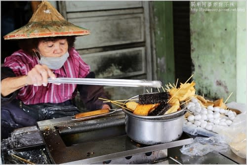 【食記│台南】關廟阿婆炸甜不辣~隱藏版!關廟人吃不到會哭的炸甜不辣!