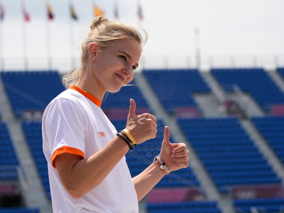 Roos Zwetsloot of the Netherlands gives a thumbs up at Tokyo 2020.