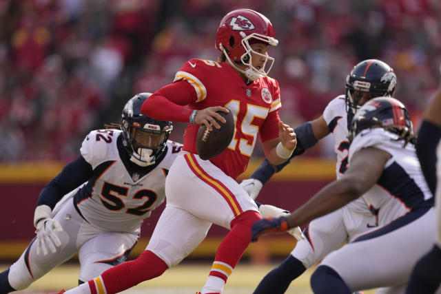 Chiefs kick off Week 18 playing for AFC's No. 1 seed