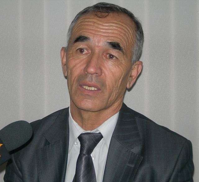 吉爾吉斯人權運動家阿斯卡洛夫（Azimzhan Askarov）因為紀錄南吉爾吉斯斯坦種族衝突，遭判終身監禁。（Alisher Siddiq@wikipedia_BYSA3.0）