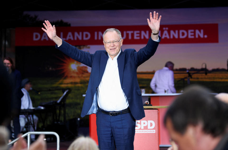 Stephan Weil kann sich mit der SPD in Niedersachsen durchsetzen. (Bild: Reuters)