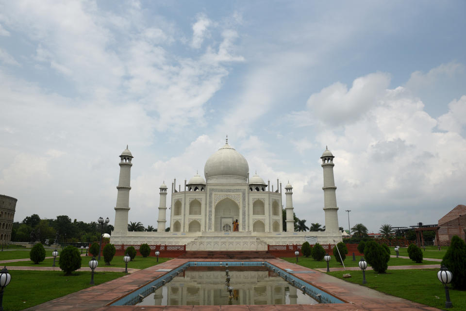 <strong>Can you tell the difference?</strong> A view of Taj Mahal replica at Seven Wonders of The World in Eco Park in Kolkata. (Photo by Samir Jana/Hindustan Times via Getty Images)