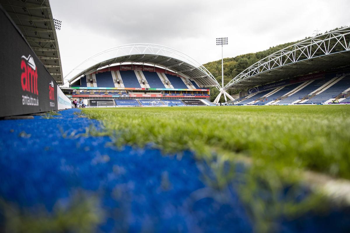 Watch Huddersfield vs. City live on Cardiff City TV!  🎯😁 🌍🇬🇧  Supporters worldwide can watch Cardiff City TV's live match coverage of  tonight's fixture! 📺 🎟️ Buy your Match Pass ➡️