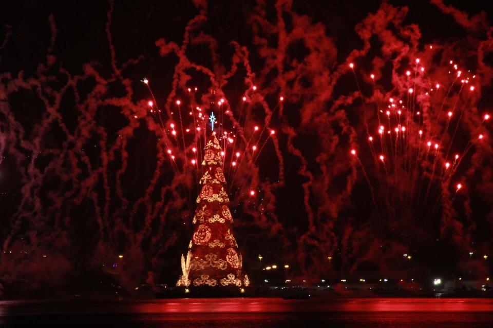 christmas tree lagoa rodrigo de freitas is inaugurated with fireworks show