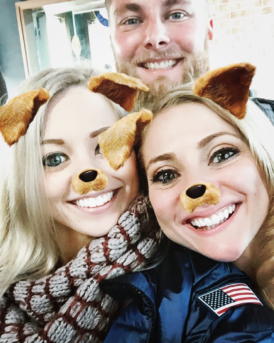 <p>alexa_knierim: Squad is here! #family #siblings (Photo via Instagram/alexa_knierim) </p>