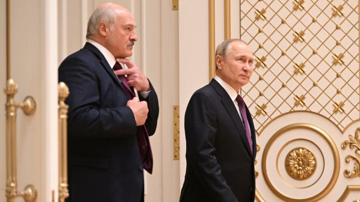 Sputnik/Pavel Bednyakov/Kremlin via Reuters