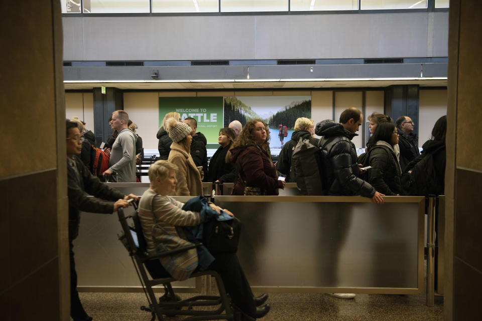 La fila en un control de seguridad en el Aeropuerto Internacional de Seattle-Tacoma en Seattle, el 16 de febrero de 2020. (Miles Fortune/The New York Times)