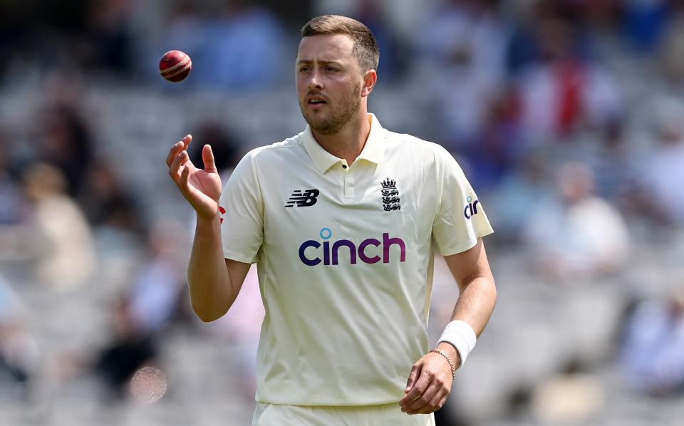 Ollie Robinson of England catches the ball during Day 1 of the First LV= Insurance Test Match between England and New Zealand at Lord's Cricket Ground on June 02, 2021 in London, England - Shaun Botterill/Getty Images