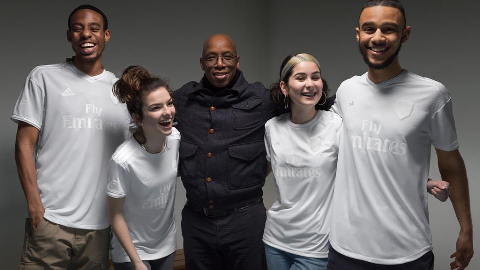 (L-R) Jely Kikamba, Verona Alili, Ian Wright, Khush Quiney and Aron Sweeney. Four young people who have been chosen to receive the shirt, as they have been shown to be doing positive things in their communities (adidas)